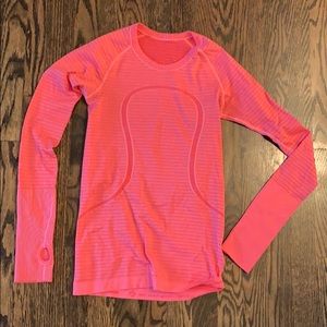 LULULEMON pink long sleeve shirt